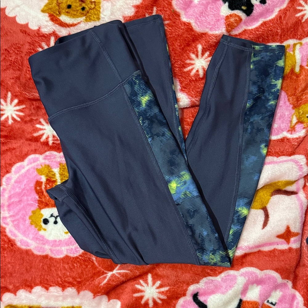 Under Armour Navy Leggings with Patterned Side Stripes